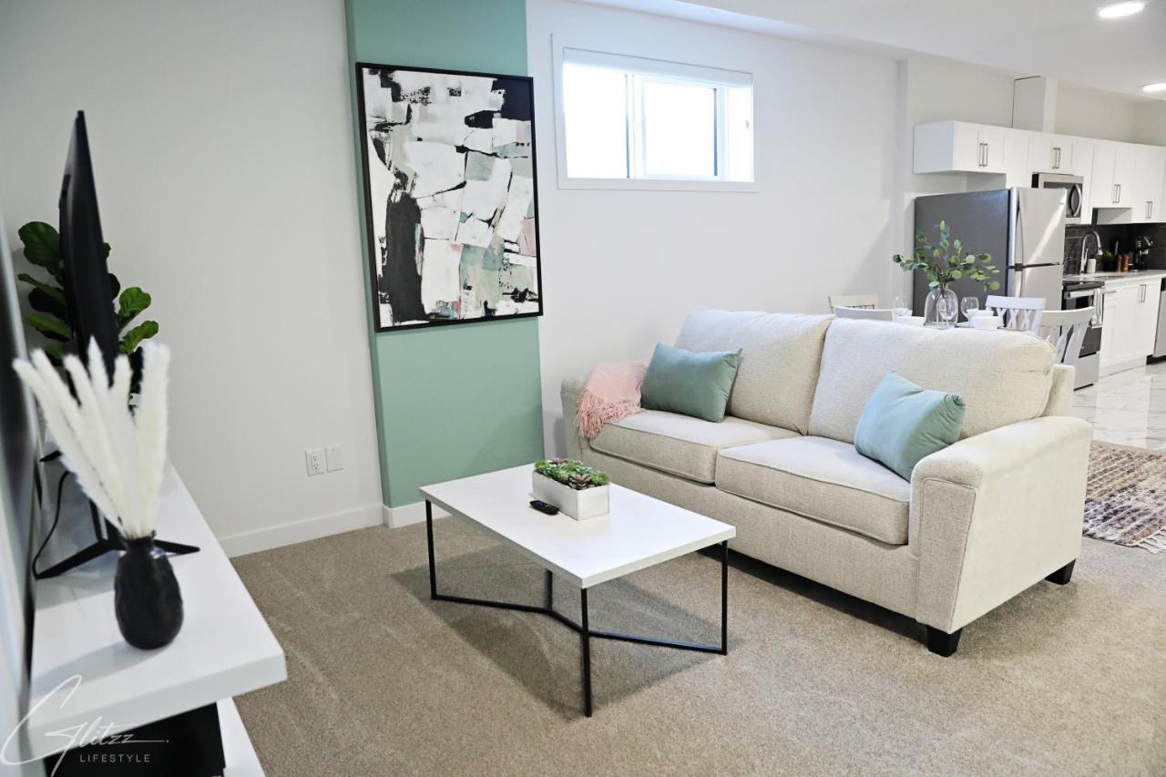 King Bed,Disney,Long Stays,Garage,Airport Edmonton Ngoại thất bức ảnh