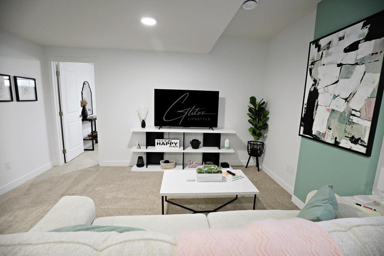 King Bed,Disney,Long Stays,Garage,Airport Edmonton Ngoại thất bức ảnh
